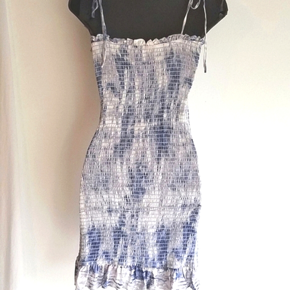 Vestique Never Tie Me Down Dress - Picture 4 of 7